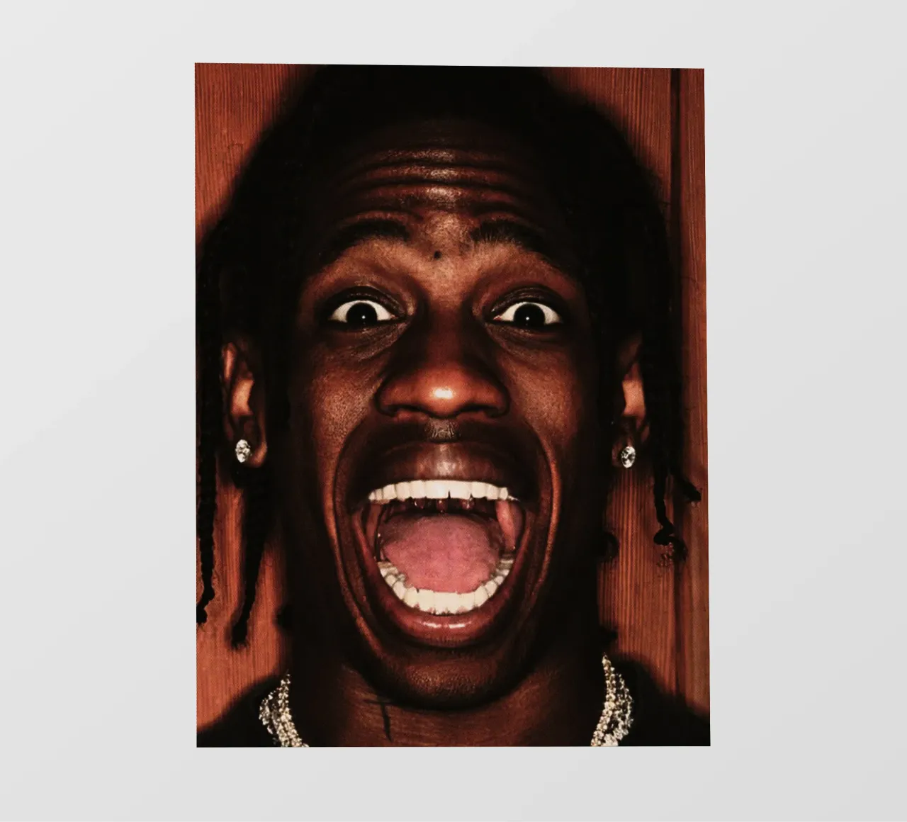 Travis Scott pellicola backlit da Torres 9