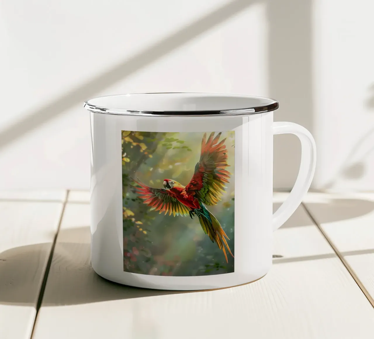 Pappagallo colorato in volo tazza in smalto da Barbara Wright