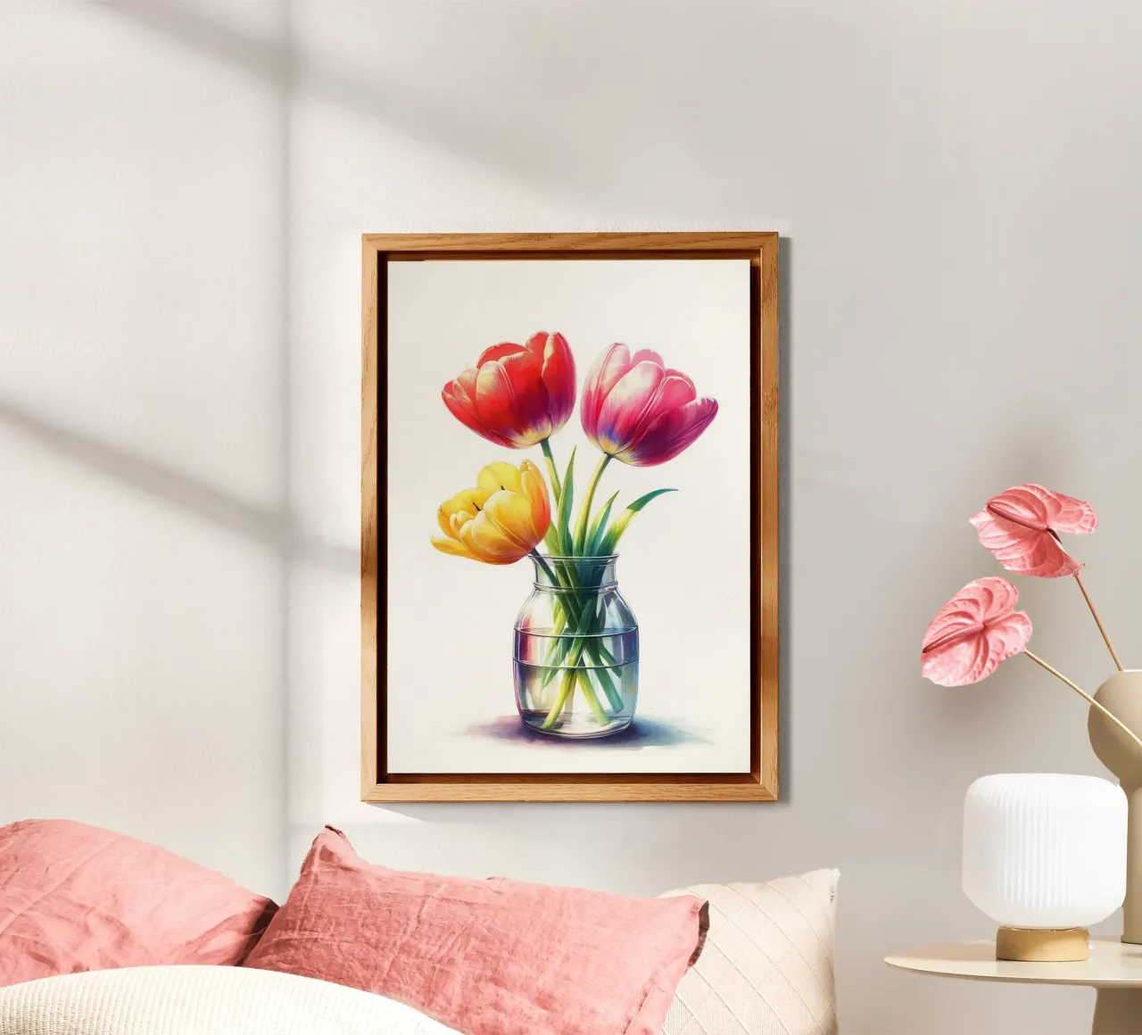 Tre tulipani in un vaso di vetro trasparente con acqua alluminio dibond da Bloom And Brush