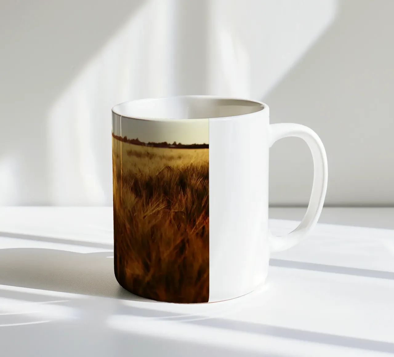 Campo di grano in Baviera tazza in ceramica da Simon Koy