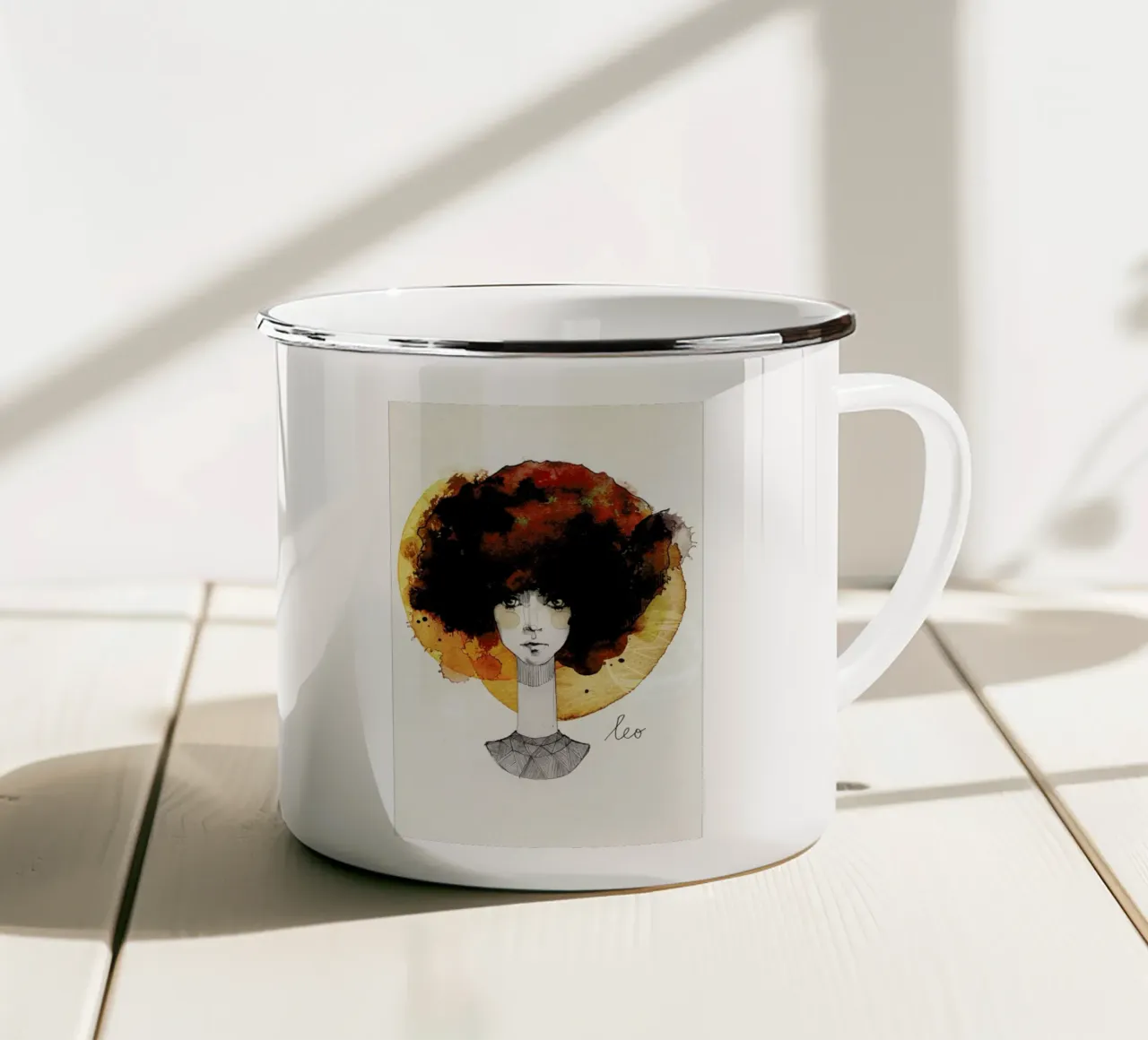 Löwe taza de esmalte de Ekaterina Koroleva