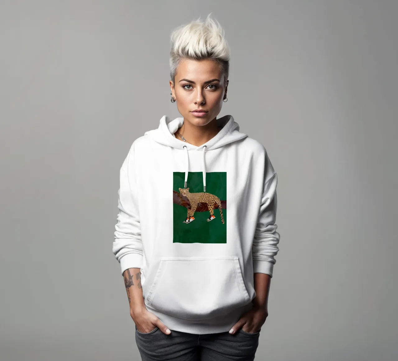 Lazy leopard in sneakers felpa con cappuccio da SarahManovski