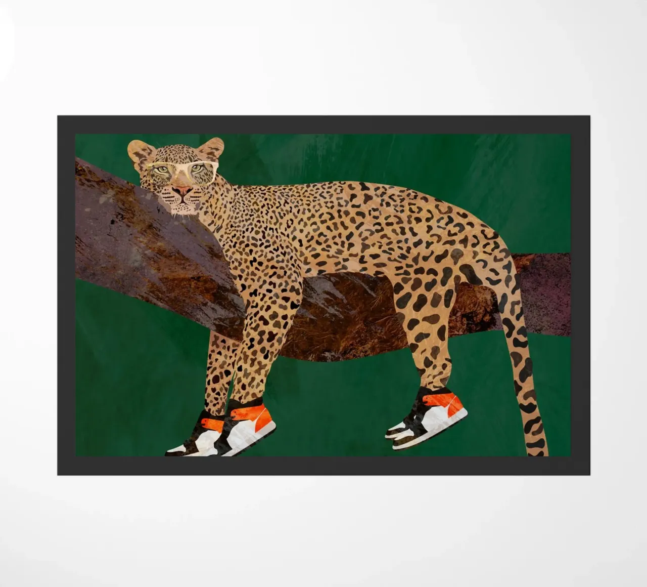 Lazy leopard in sneakers zerbino da SarahManovski
