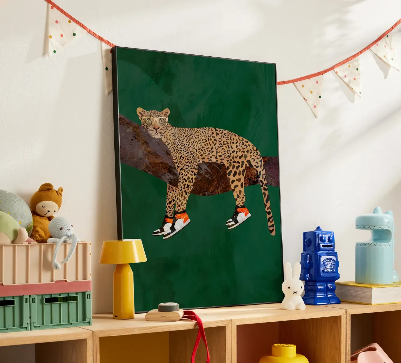 Lazy leopard in sneakers alluminio dibond da SarahManovski