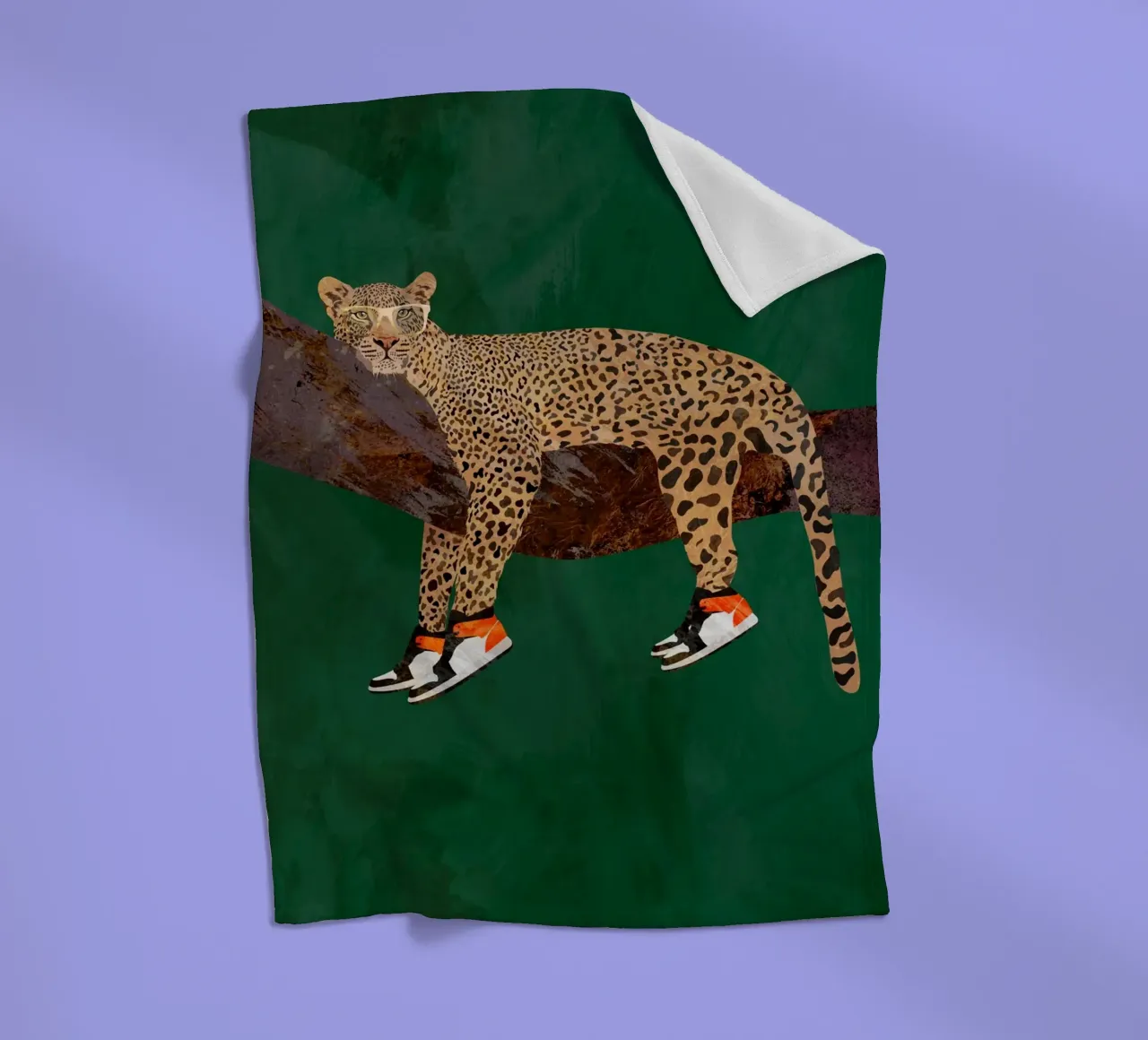 Lazy leopard in sneakers coperta in pile da SarahManovski