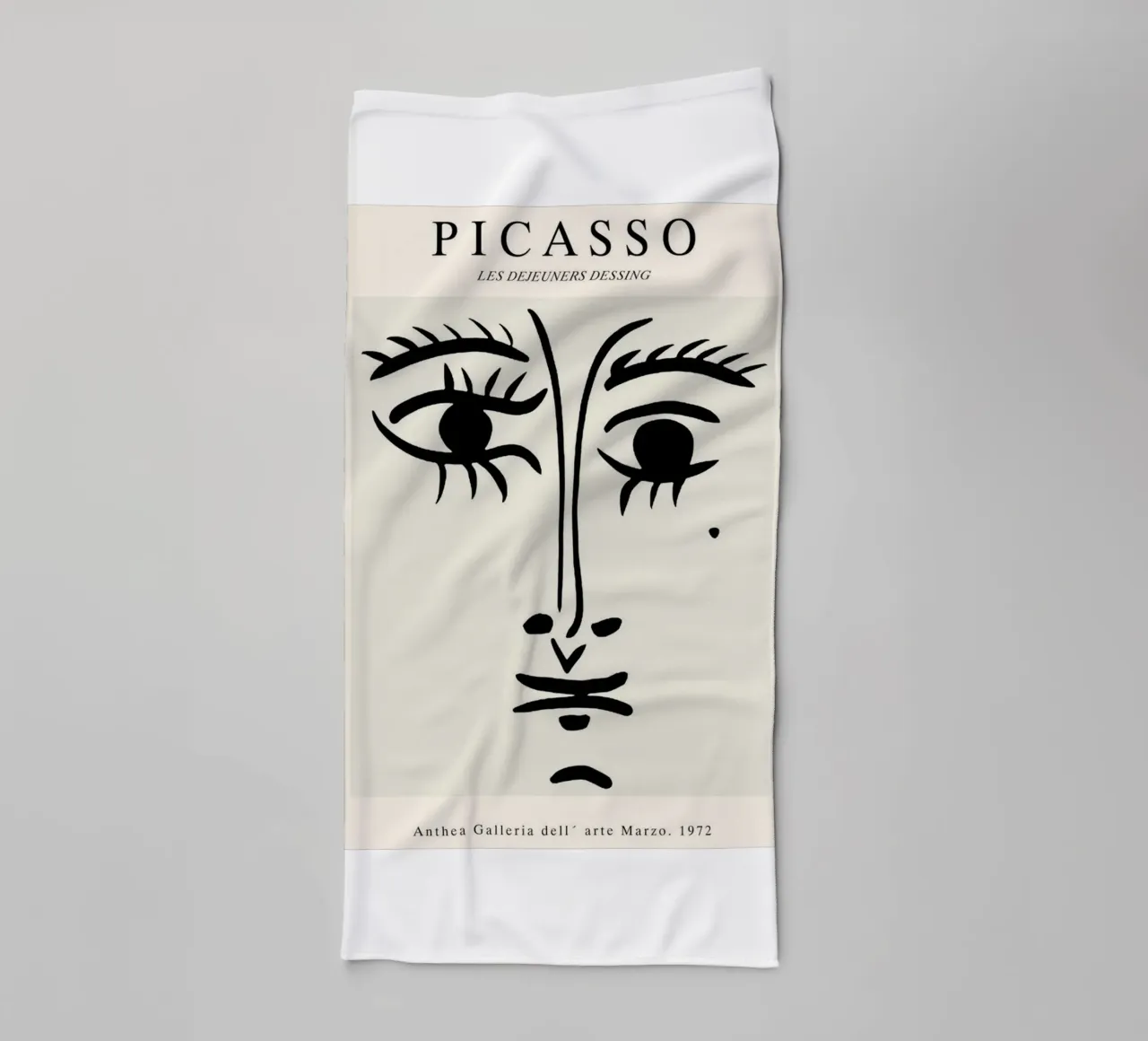 schizzo di un volto con un neo di Picasso asciugamano da bagno da eternal nino