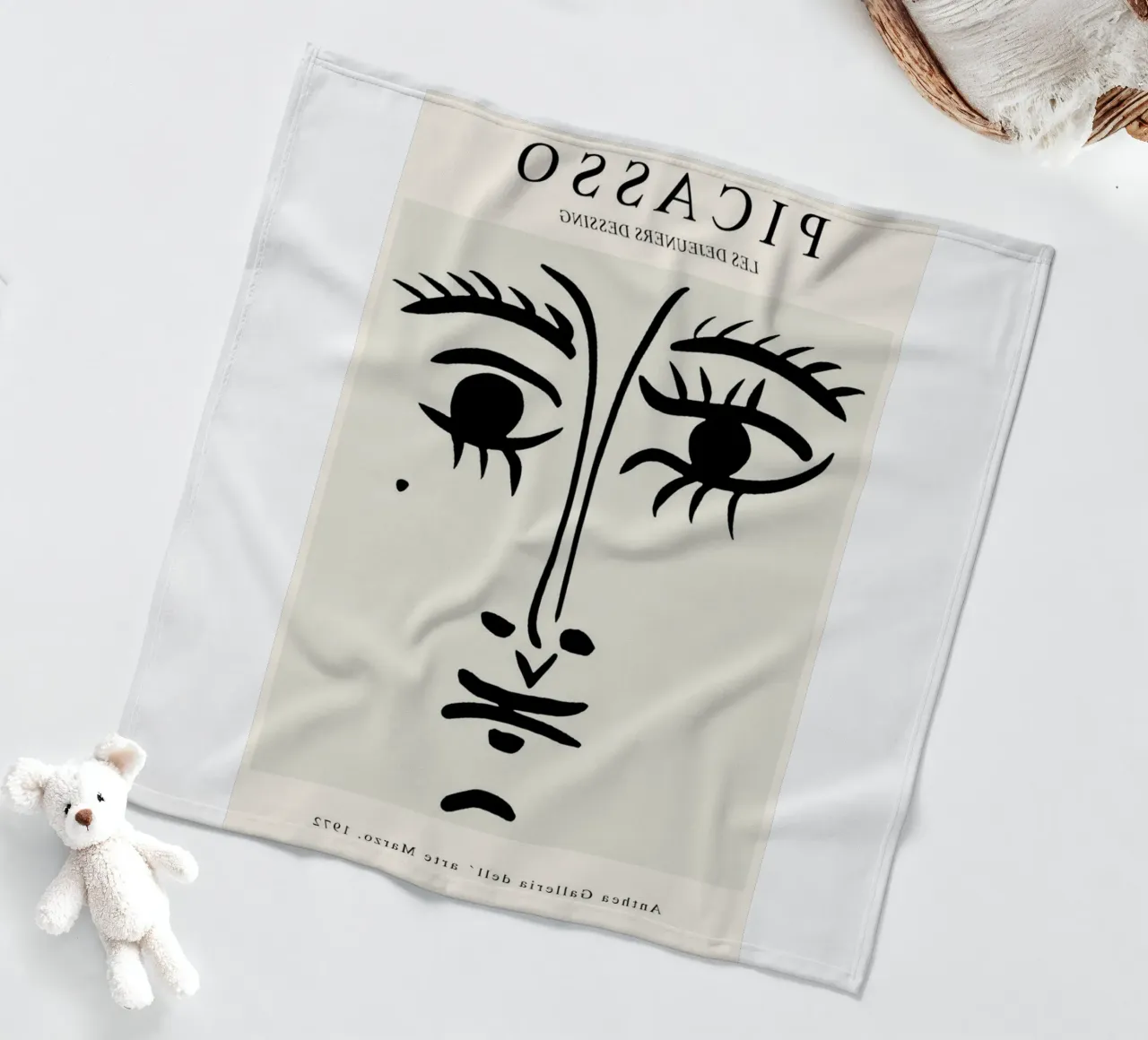 schizzo di un volto con un neo di Picasso coperta in pile da eternal nino