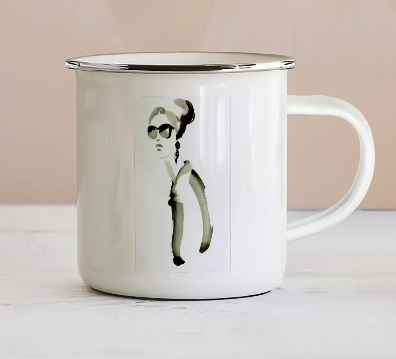 Silhouette tazza in smalto da Ekaterina Koroleva
