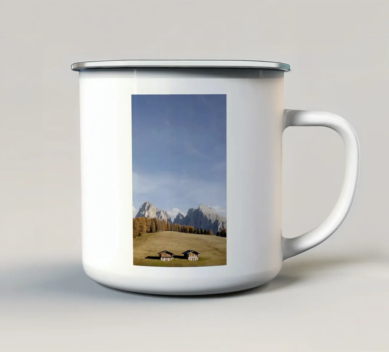 Alpe di Siusi Zuid-Tirol emaille mok van Simon Koy