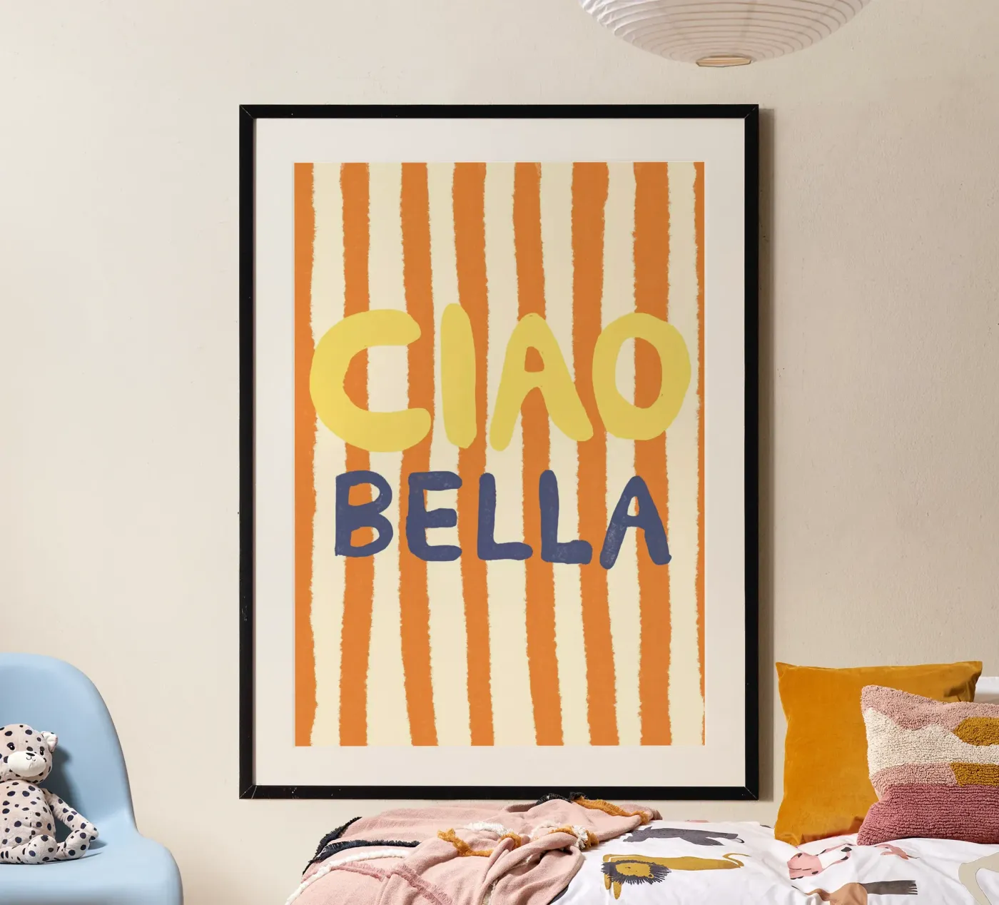 Ciao Bella Orange Poster mit Holzrahmen von Studio Dolci