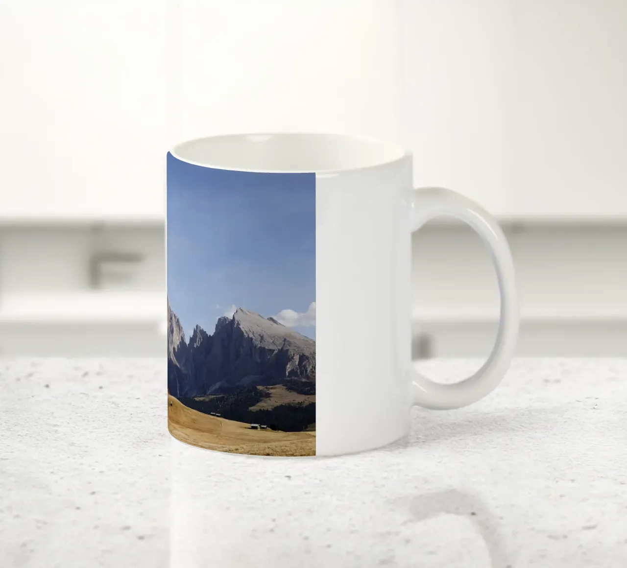 L'Alpe di Siusi nel tardo autunno in Alto Adige tazza in ceramica da Simon Koy