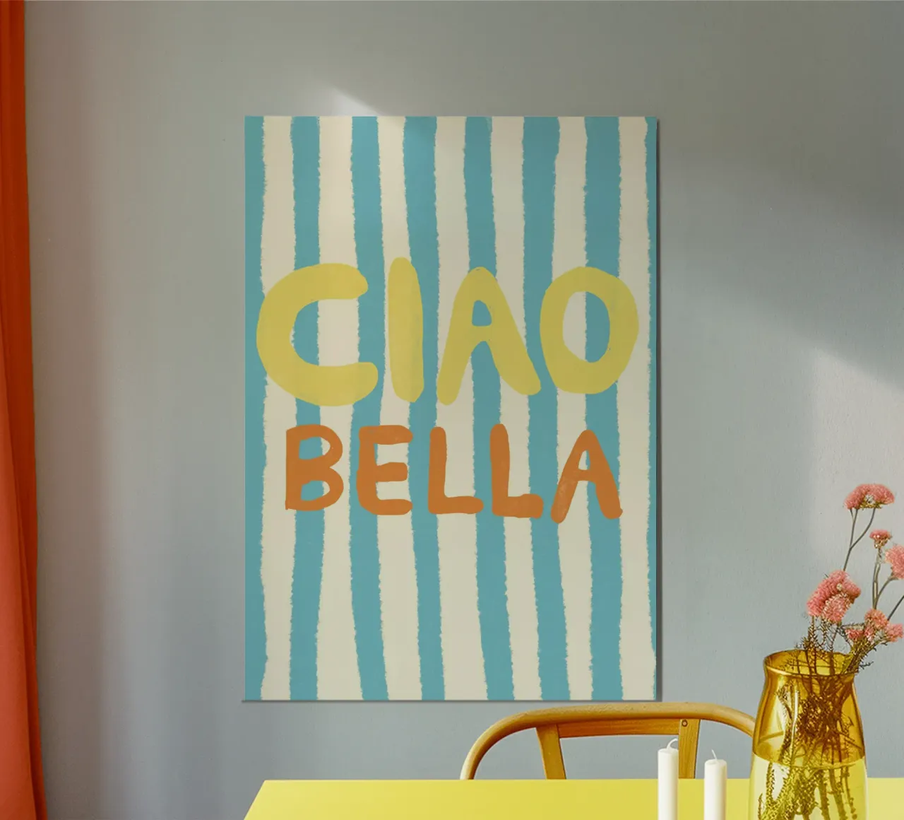 Ciao Bella Hellblau poster con telaio in alluminio da Studio Dolci