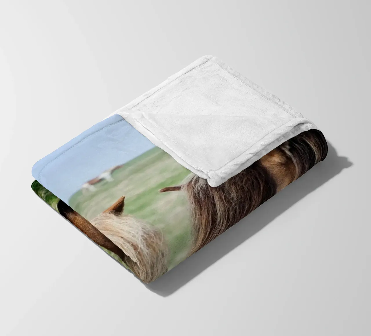 Amore per i cavalli in Islanda coperta in pile da Simon Koy