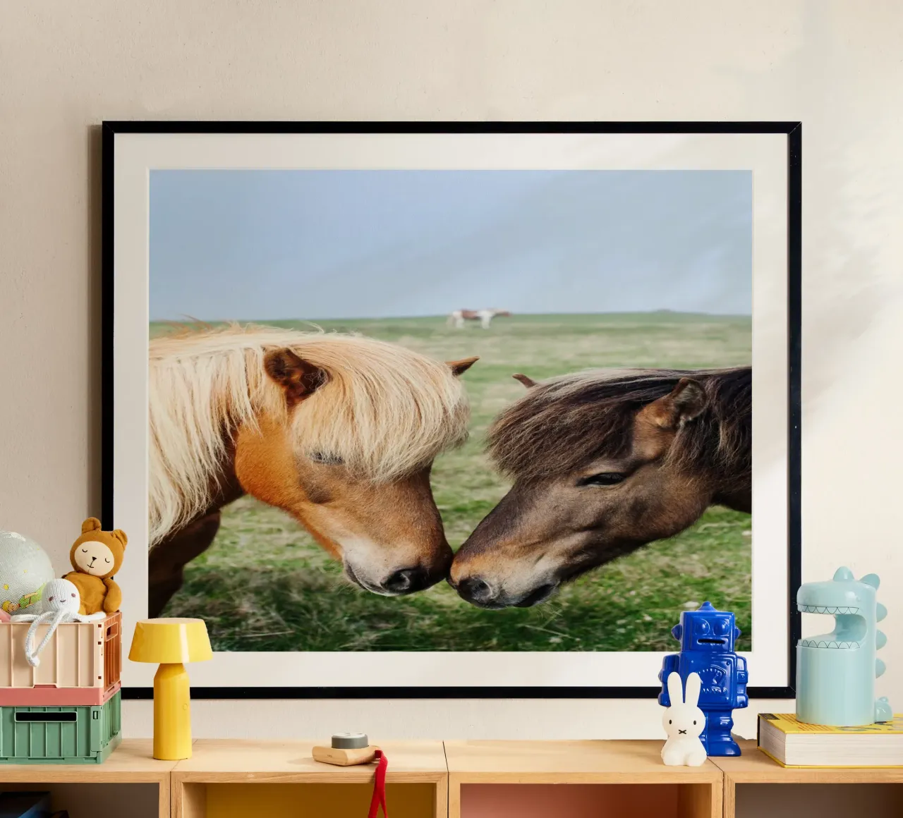 Amore per i cavalli in Islanda poster da Simon Koy