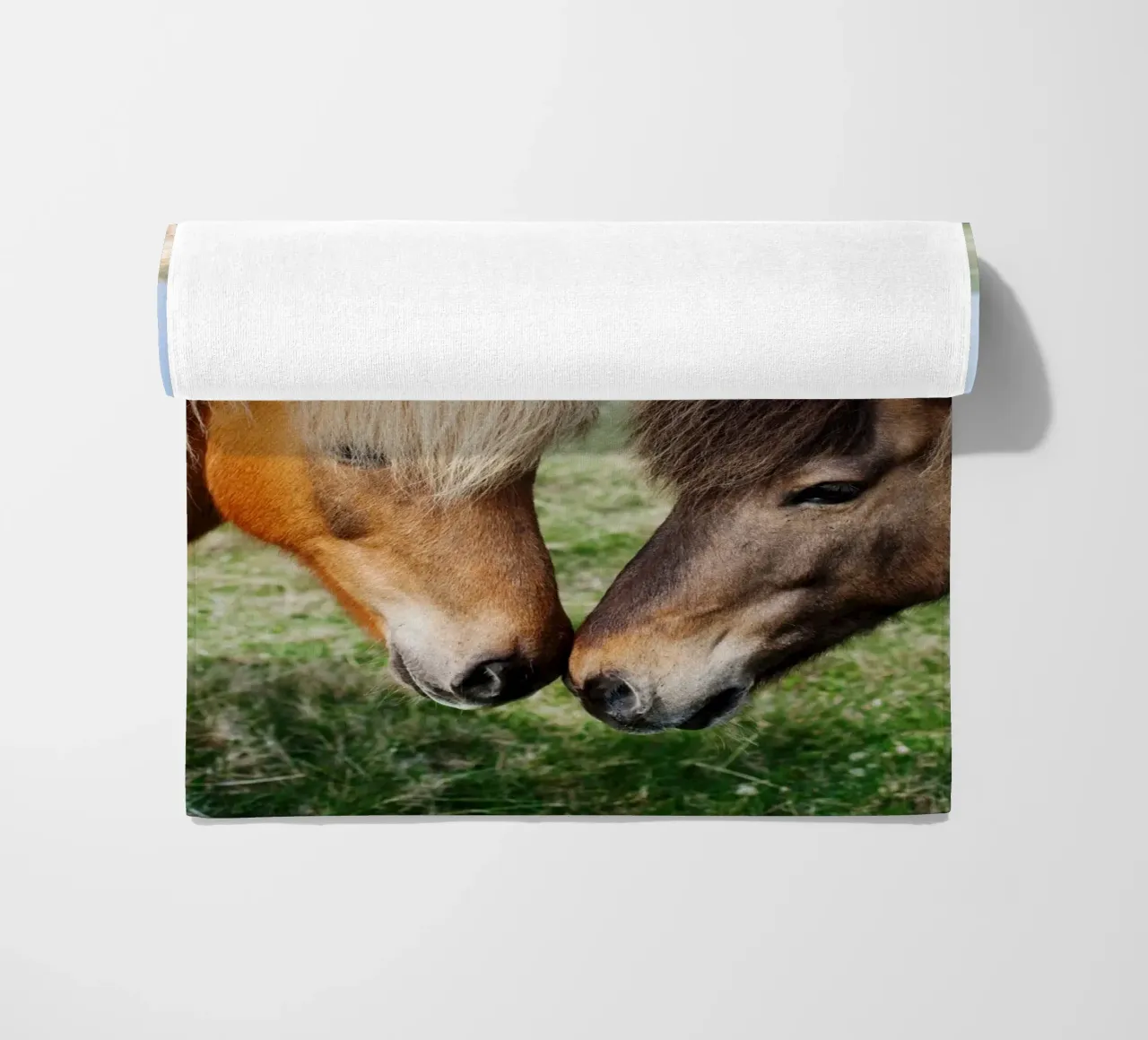 Amore per i cavalli in Islanda telo mare da fotokunst