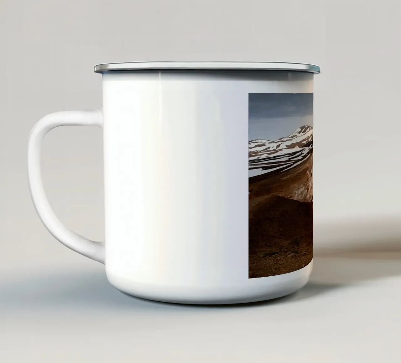 Paesaggio vulcanico Islanda tazza in smalto da Simon Koy