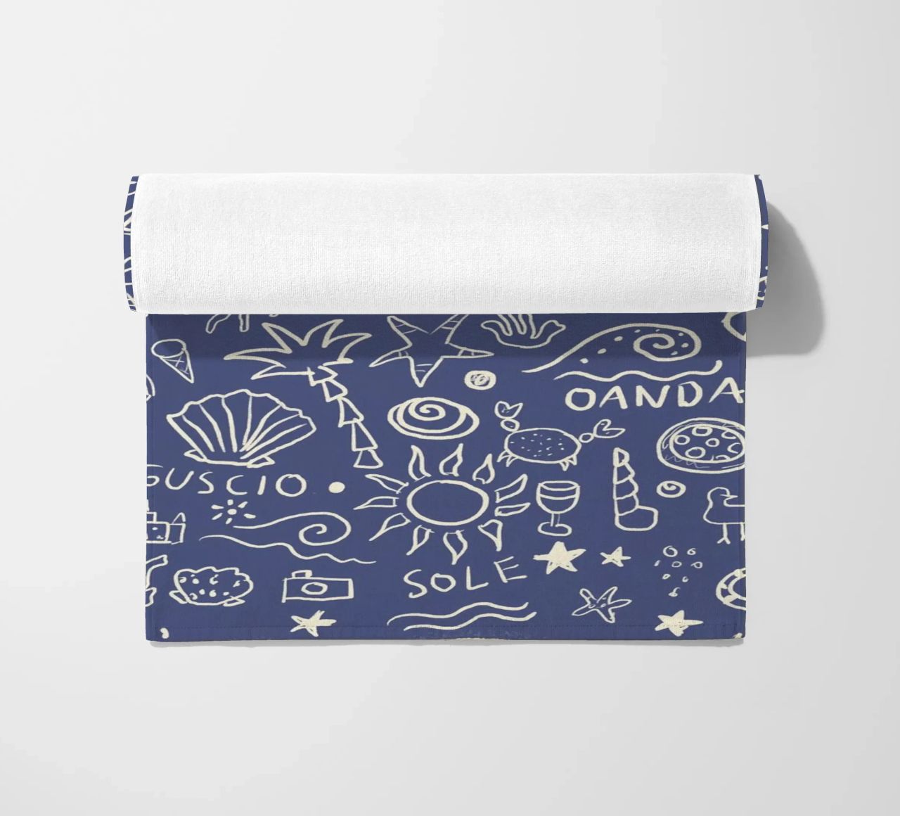 Strandcollage Blau serviette de plage de Studio Dolci