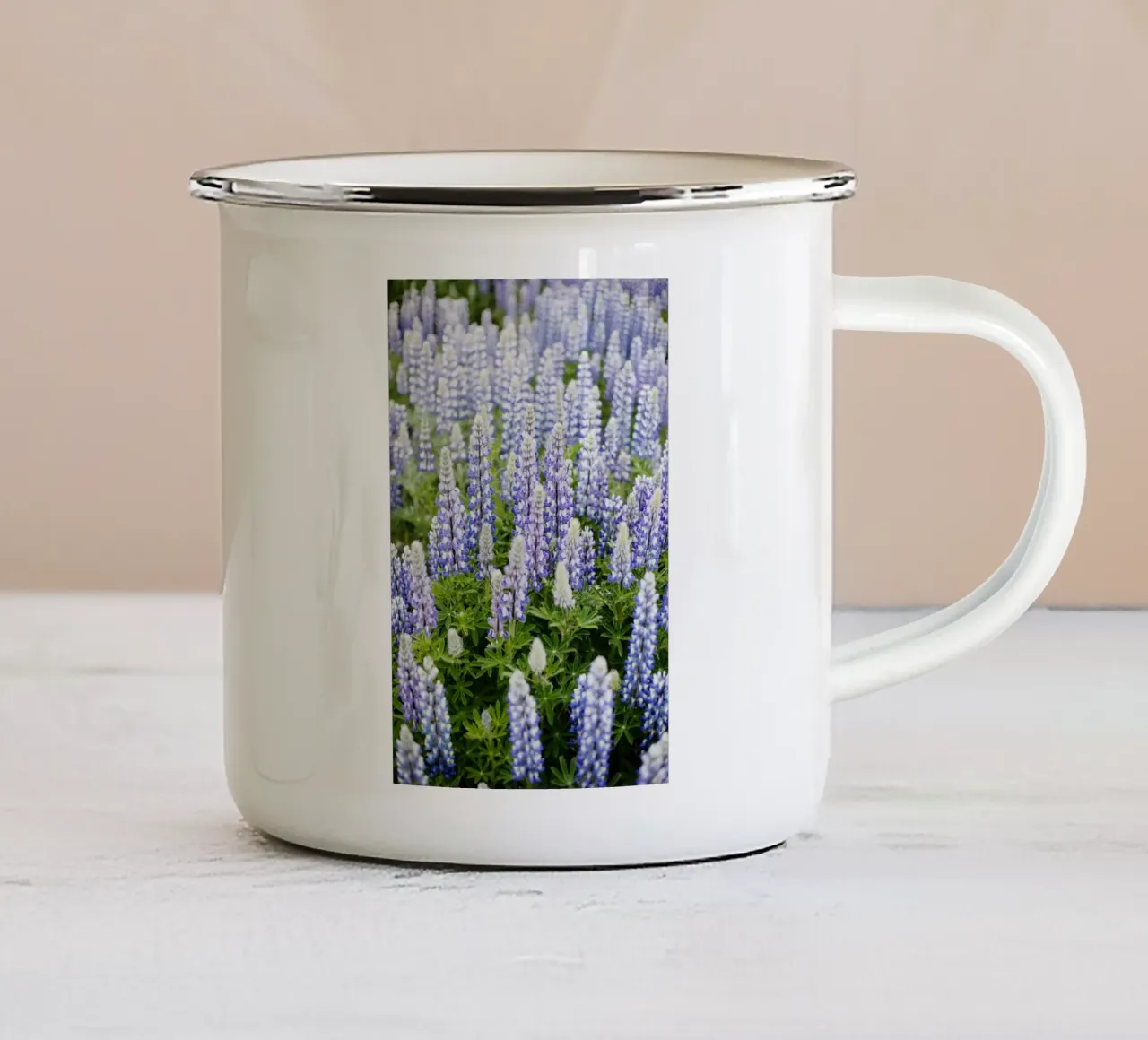 Piante in Islanda tazza in smalto da Simon Koy