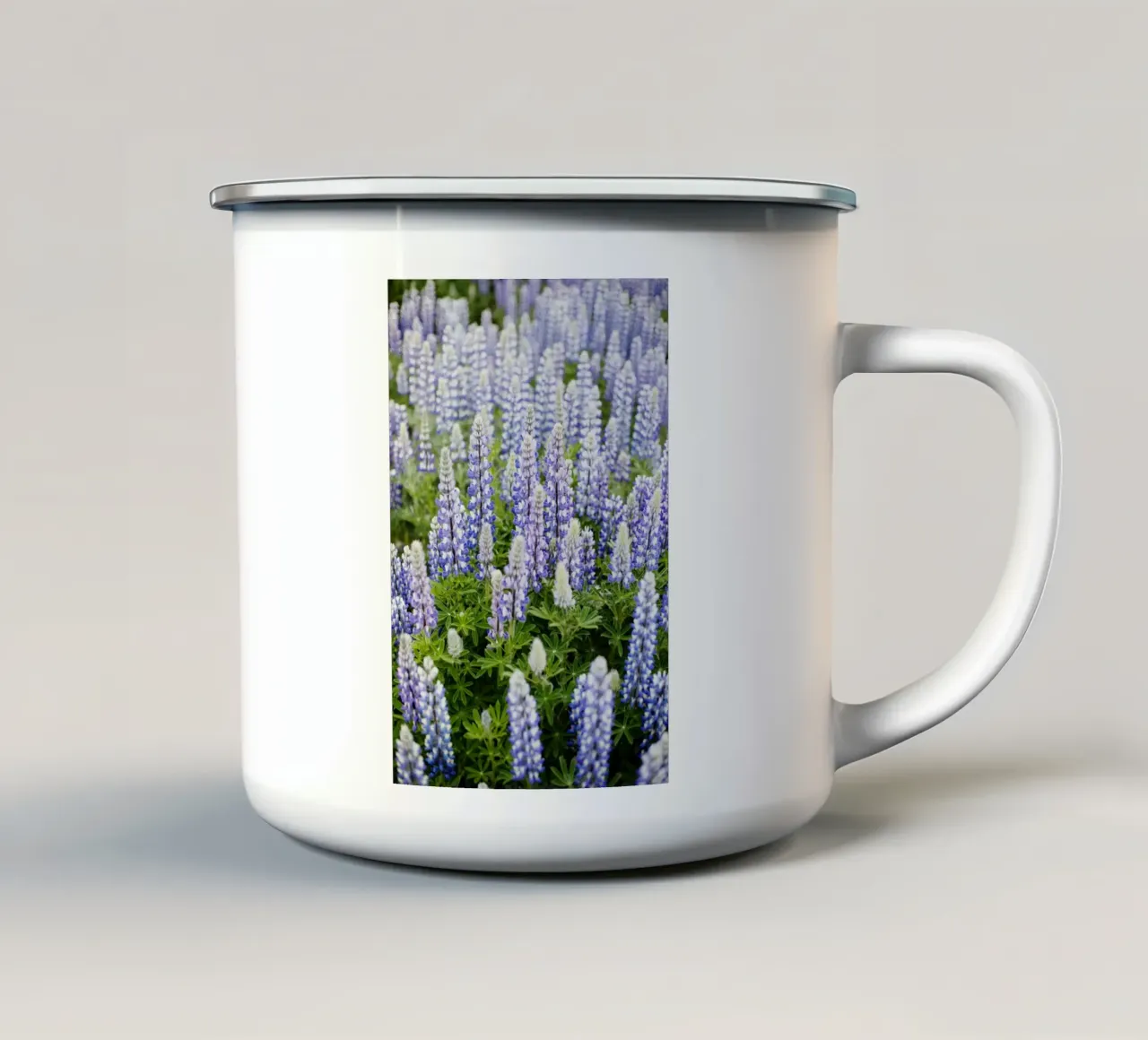 Piante in Islanda tazza in smalto da Simon Koy