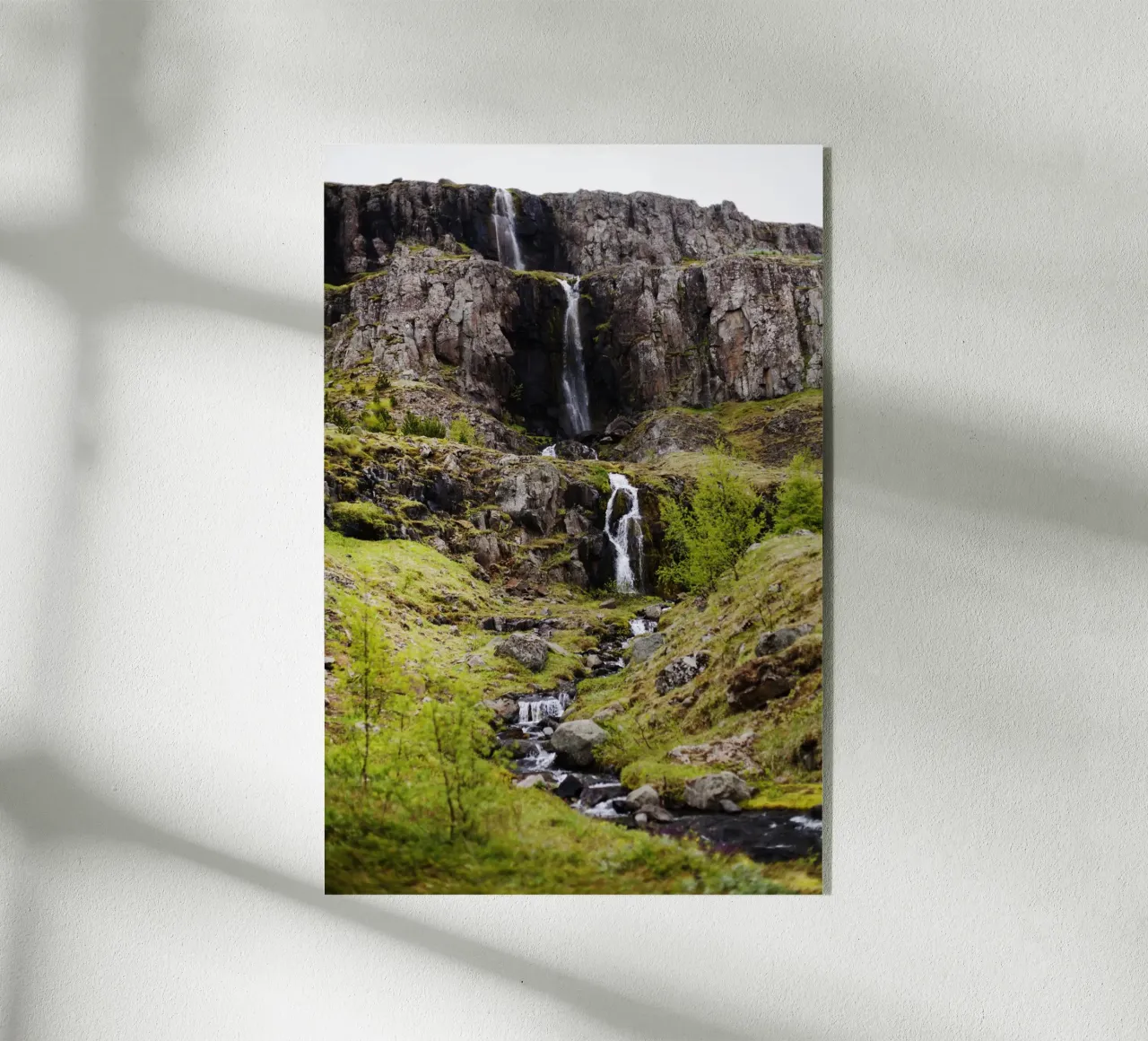 Cascata in Islanda plexiglass da Simon Koy