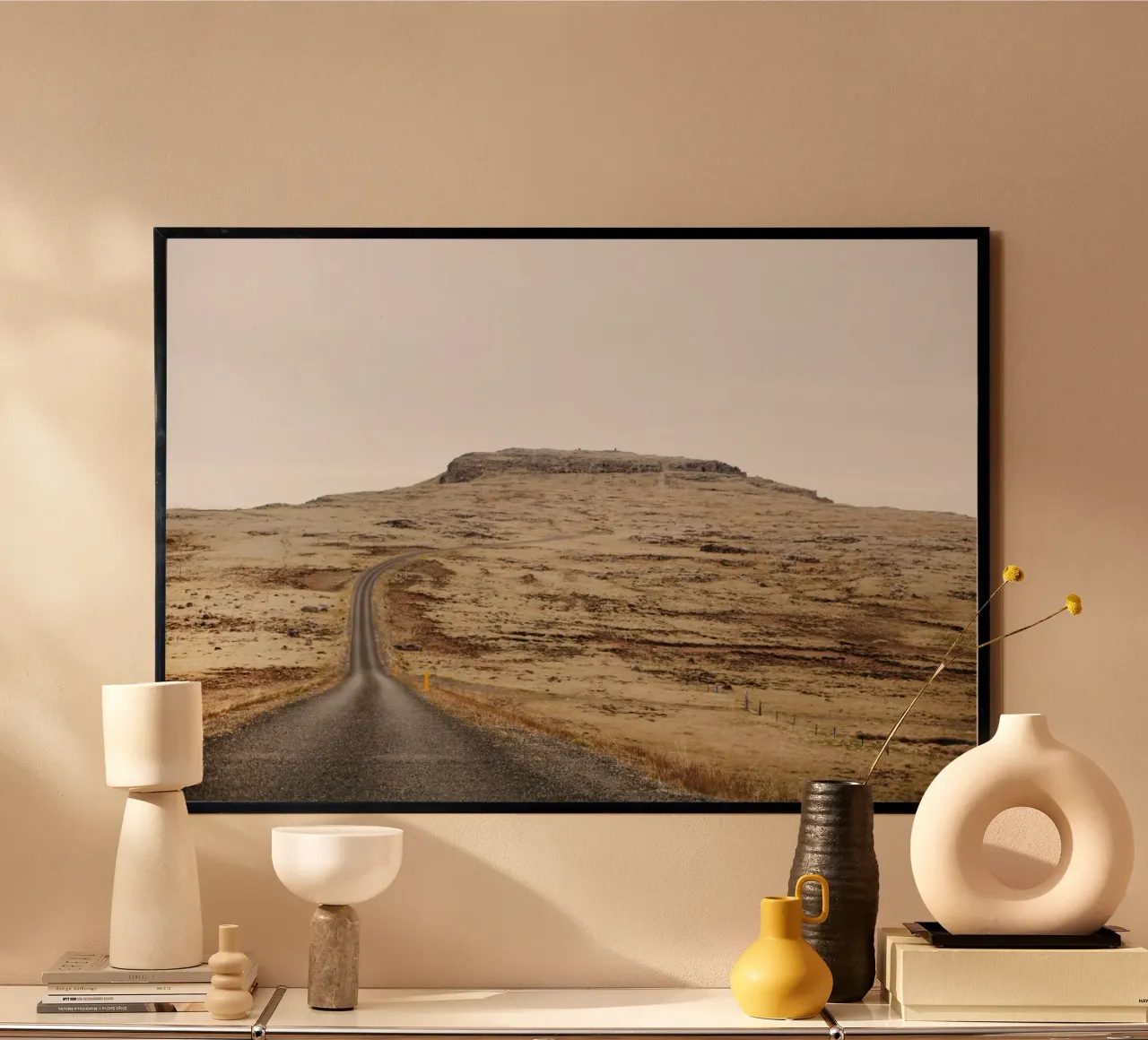 paesaggio brullo in Islanda poster da Simon Koy