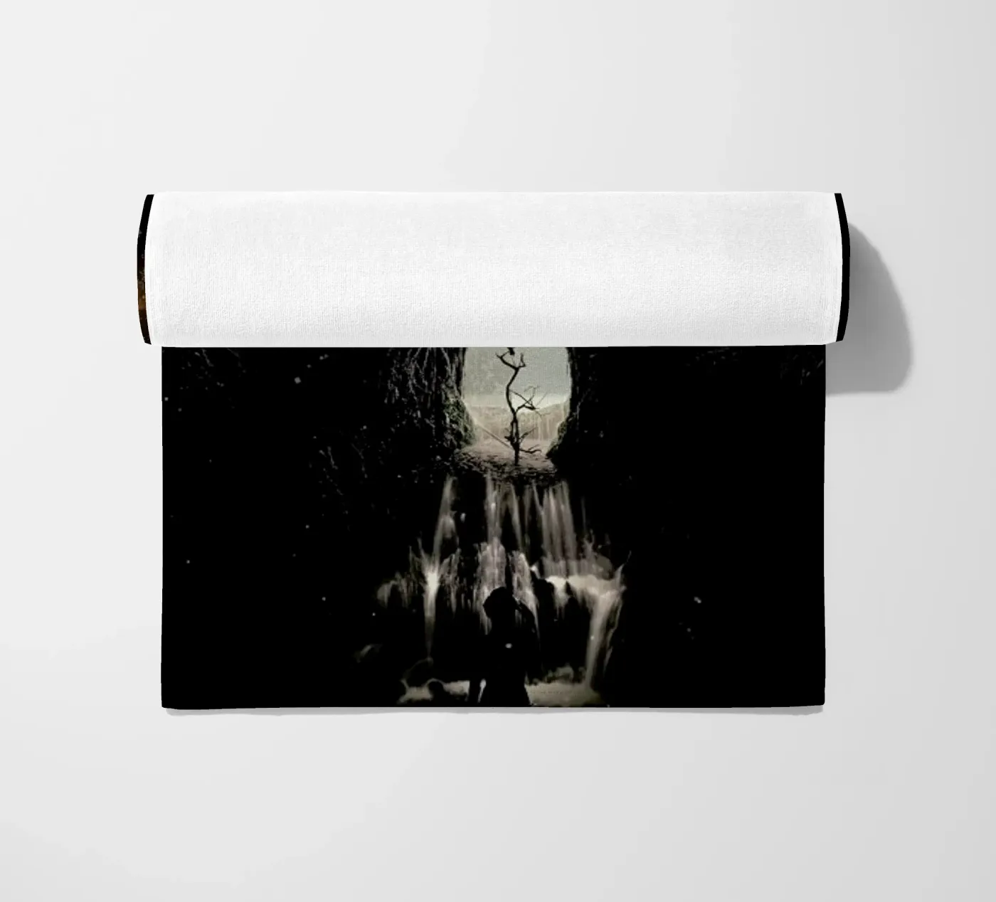 Cave Skull telo mare da Ali Gulec