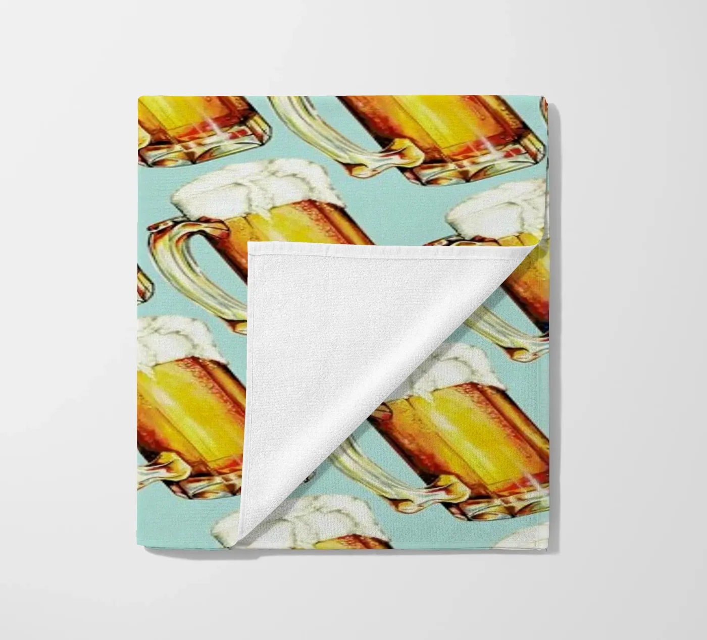 Beer Pattern strandhanddoek van Kelly Gilleran
