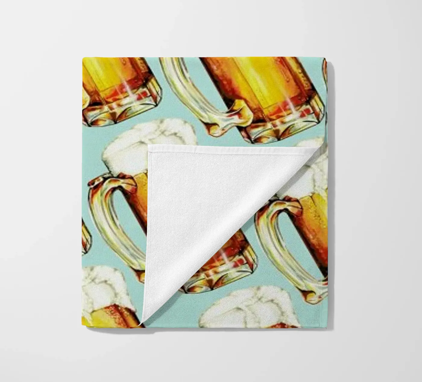 Beer Pattern strandhanddoek van Kelly Gilleran