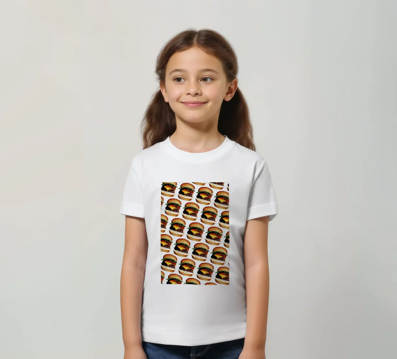 Cheeseburger Pattern Kinder T-Shirt von Kelly Gilleran