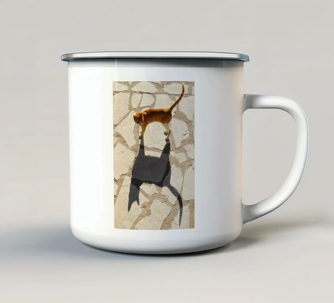 Gatto in Grecia tazza in smalto da Simon Koy