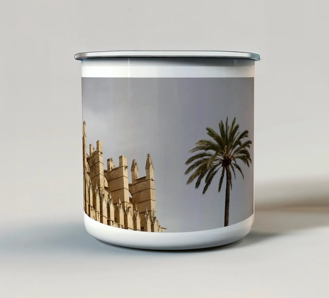 Cattedrale di Maiorca, Spagna tazza in smalto da Simon Koy