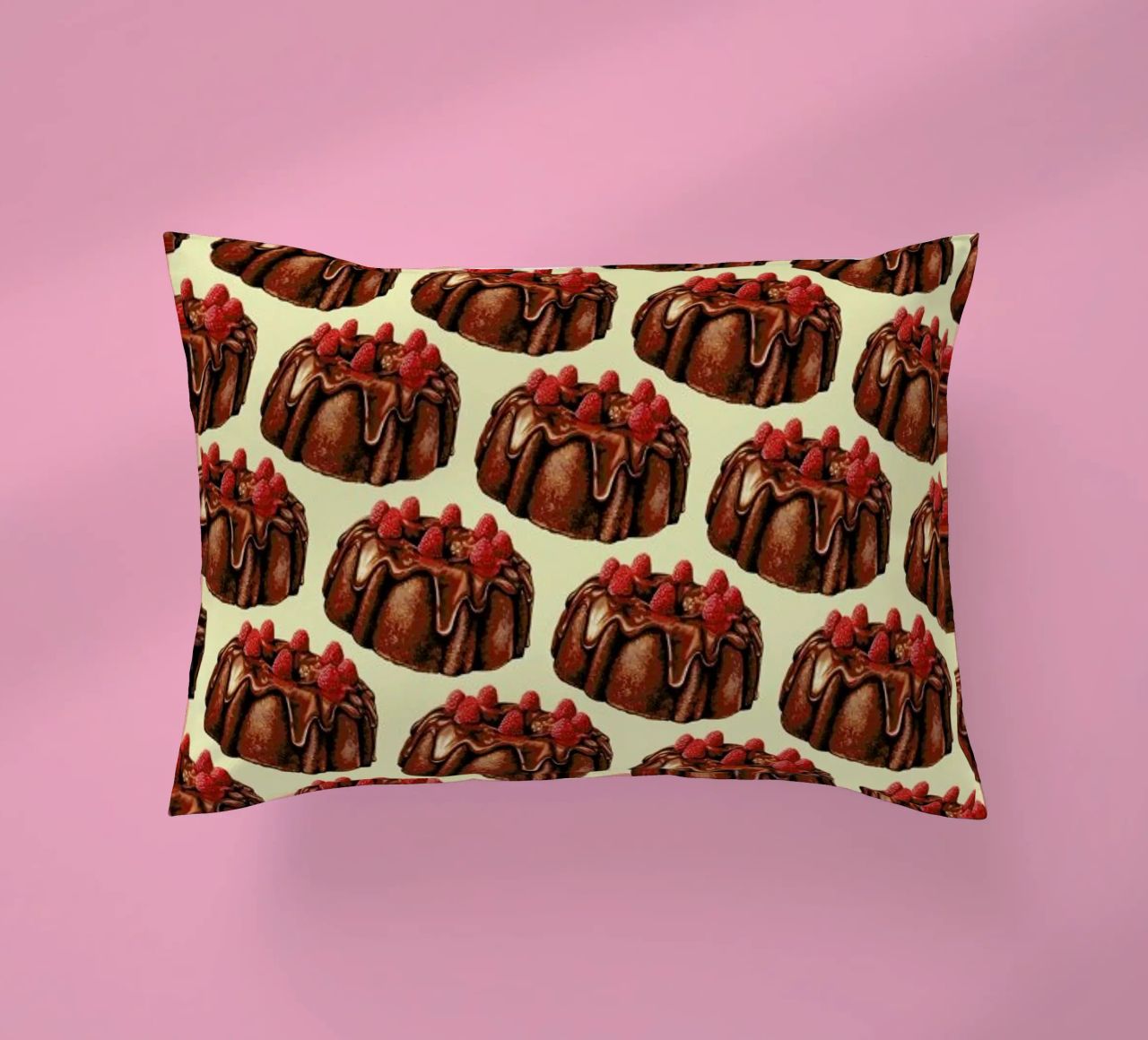 Chocolate Bundt Cake Pattern cuscino da Kelly Gilleran