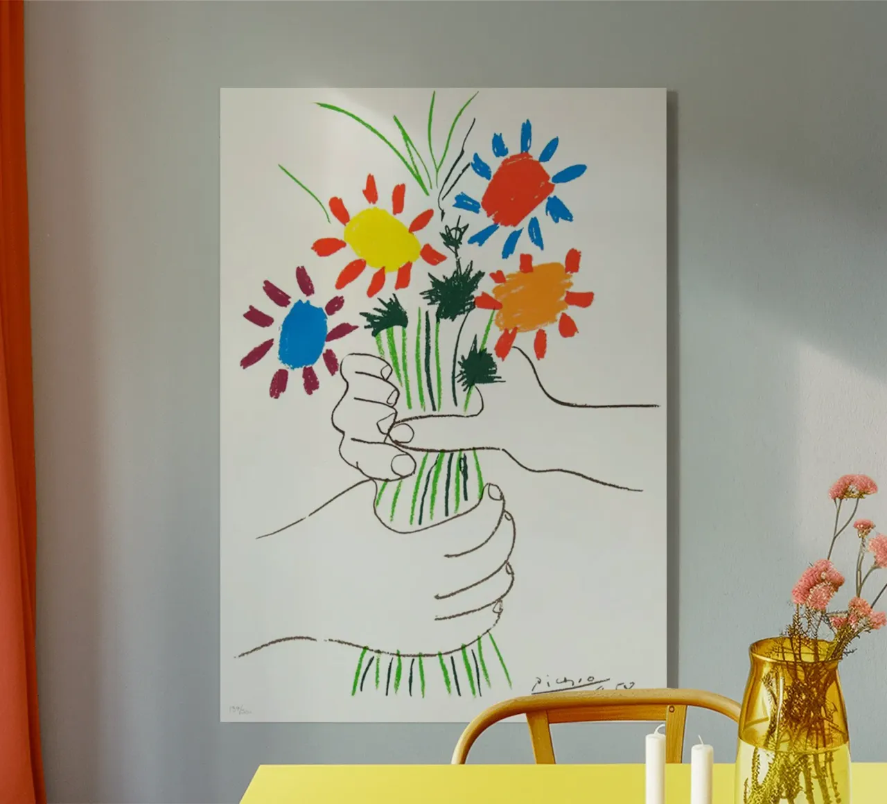 due mani che tengono un fiore di Picasso plexiglass da eternal nino