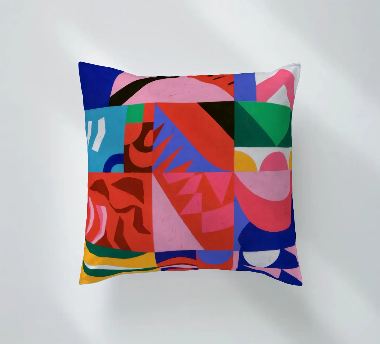 Gioco di colori di metà secolo cuscino da Katarsis Mann