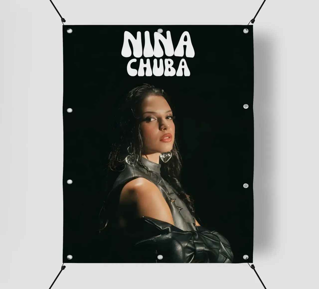 Nina Chuba V2 telo in pvc da vintage