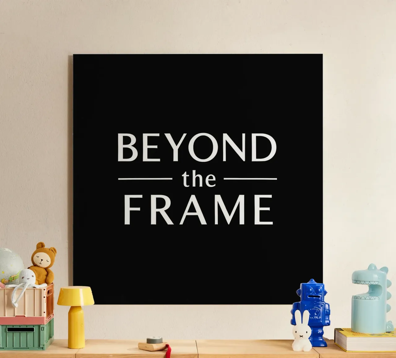 BEYOND THE FRAME plexiglass da SMRT STUDIO