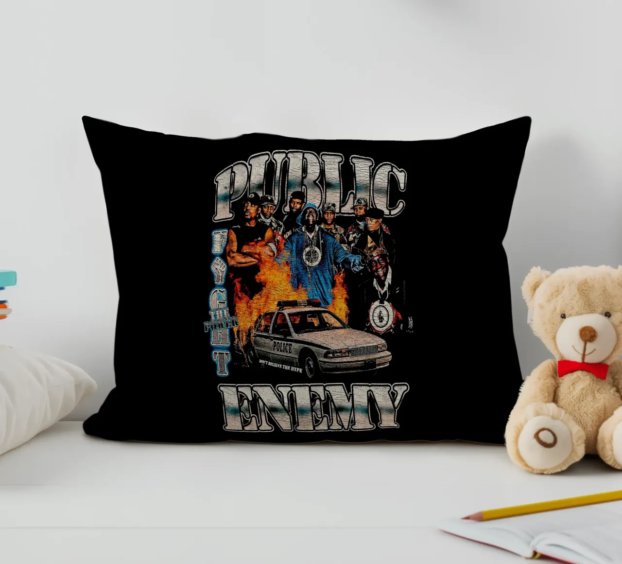 Combattere il potere - Public Enemy cuscino da https://www.juniqe.com/uk/shop/Henndraws