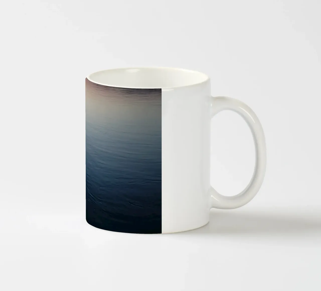 Riflesso dell'acqua del Danubio tazza in ceramica da Simon Koy