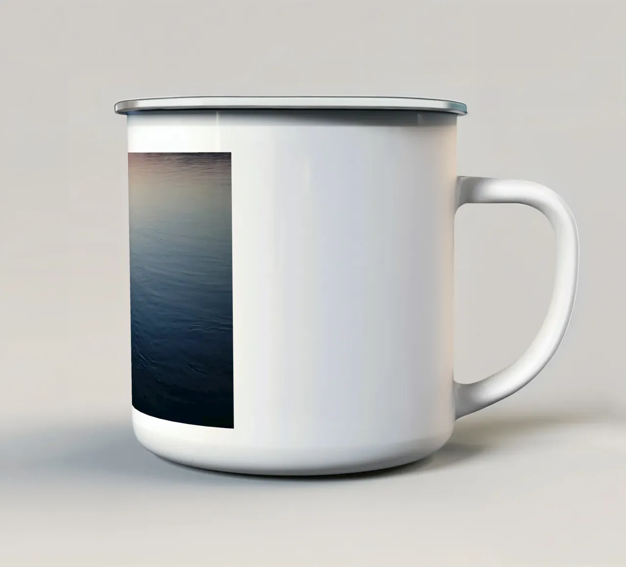 Riflesso dell'acqua del Danubio tazza in smalto da Simon Koy