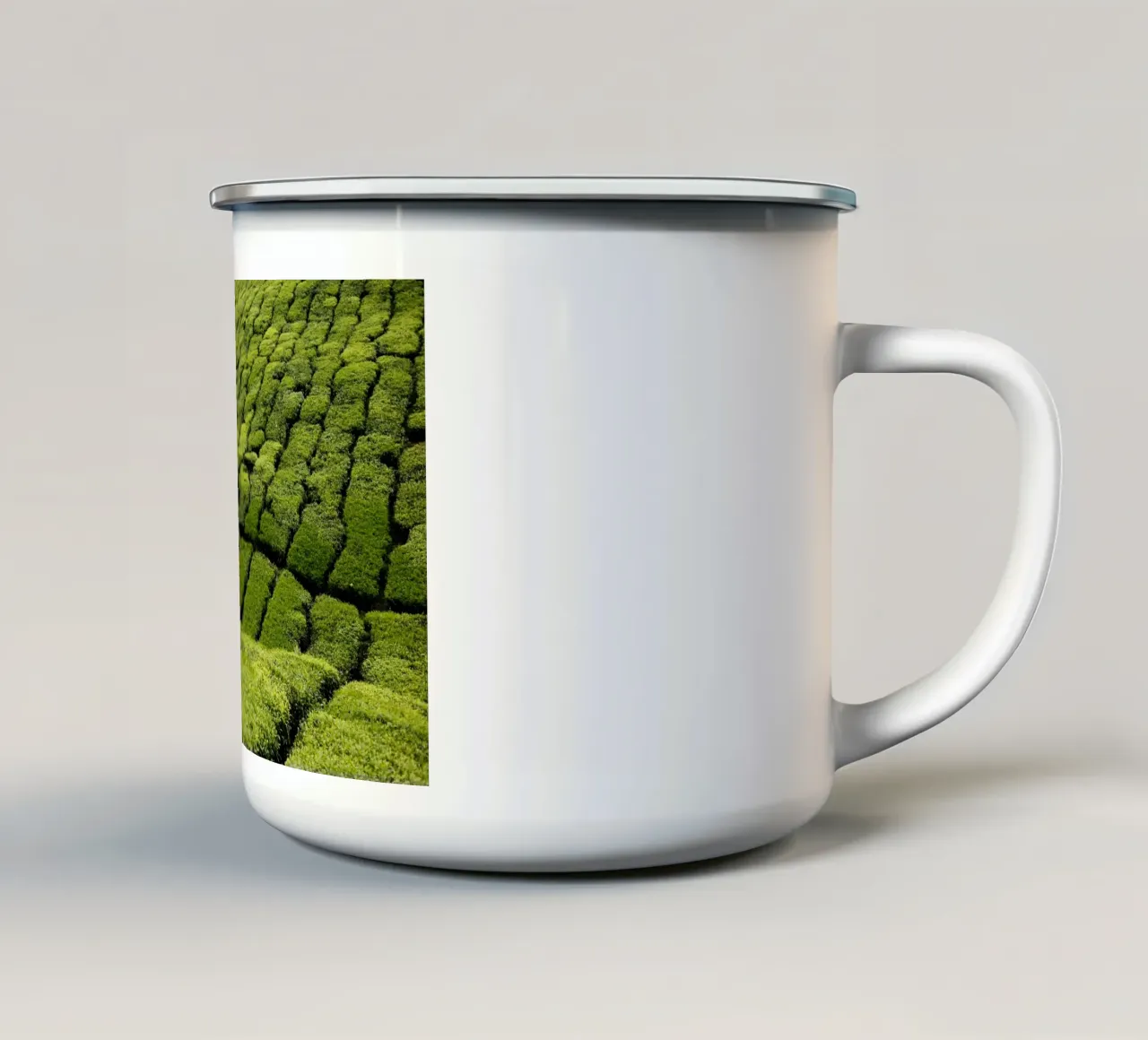 Teeplantage, altopiani di Cameron, Malesia tazza in smalto da Simon Koy