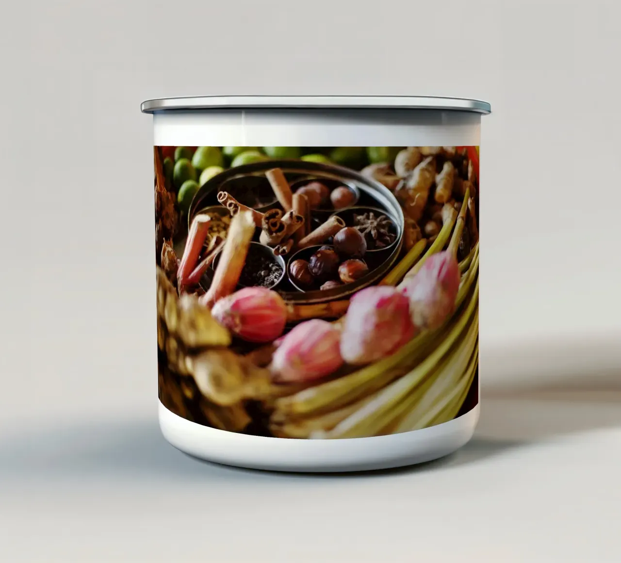 Cibo in Malesia tazza in smalto da Simon Koy