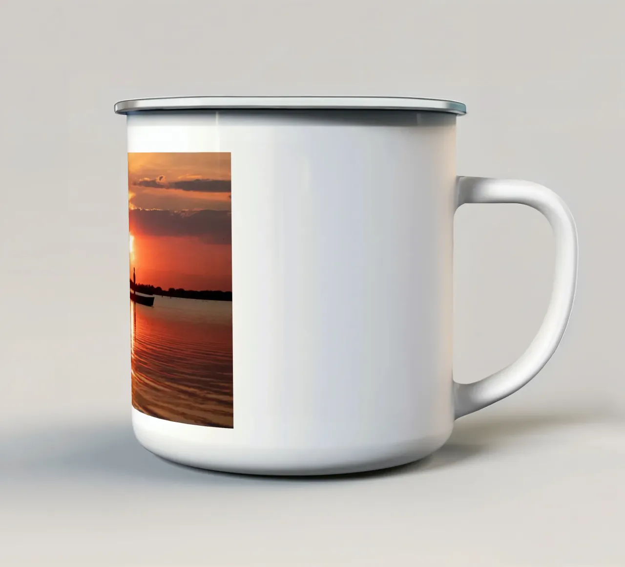 Pesca al tramonto tazza in smalto da anderm