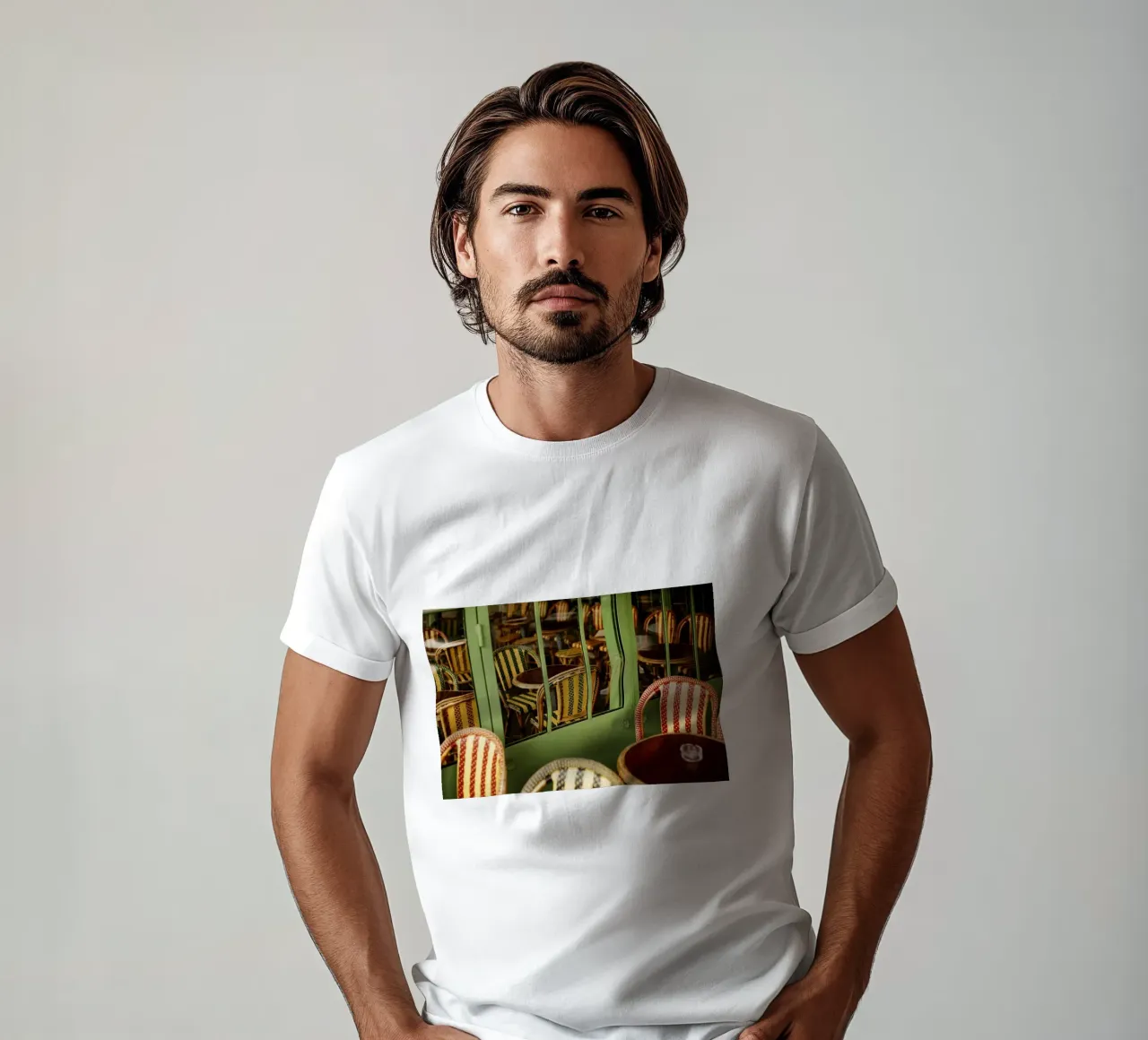 Caffè a Parigi t-shirt da Simon Koy