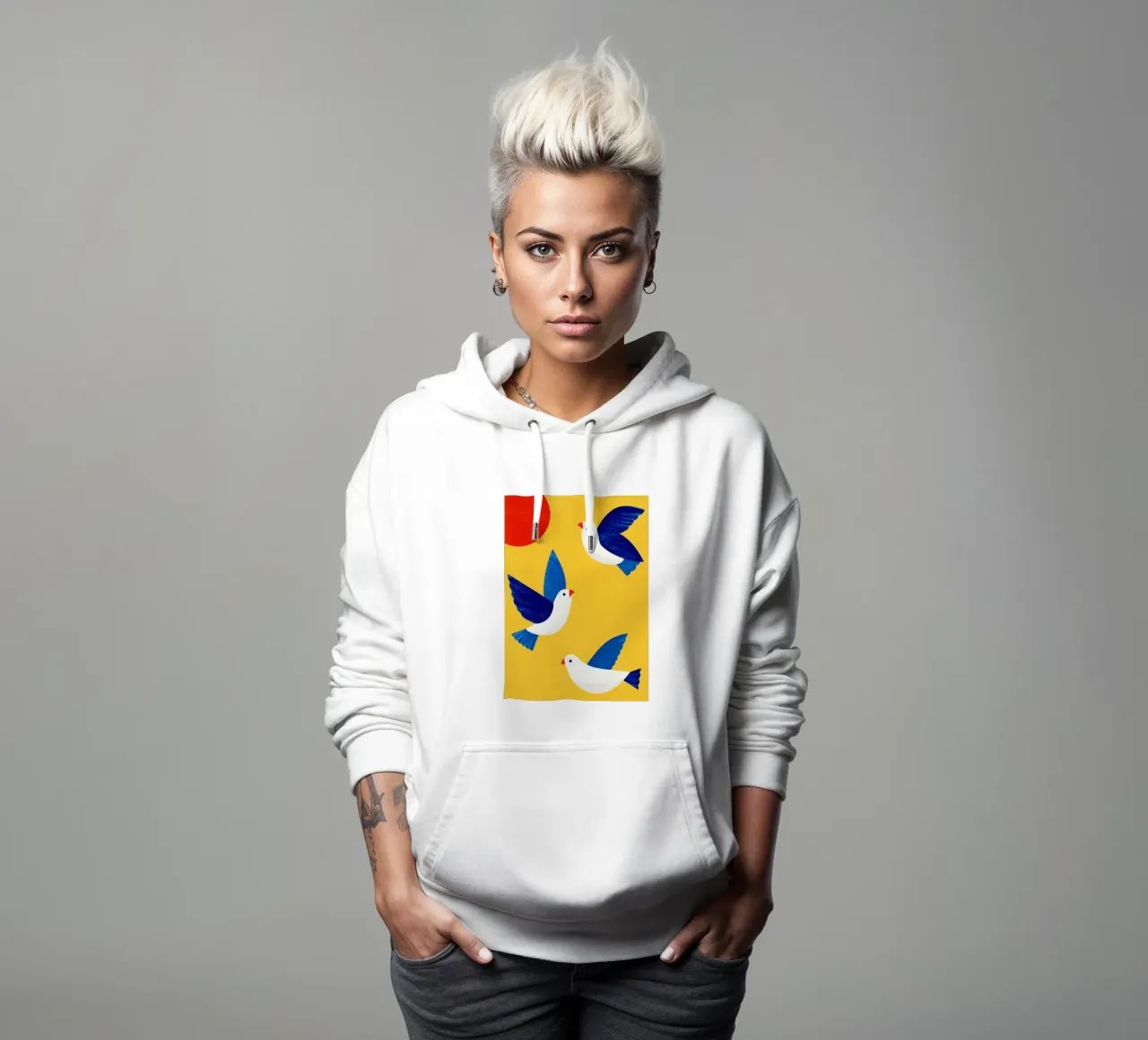 Minimal Blue and White Doves on Yellow felpa con cappuccio da Luca