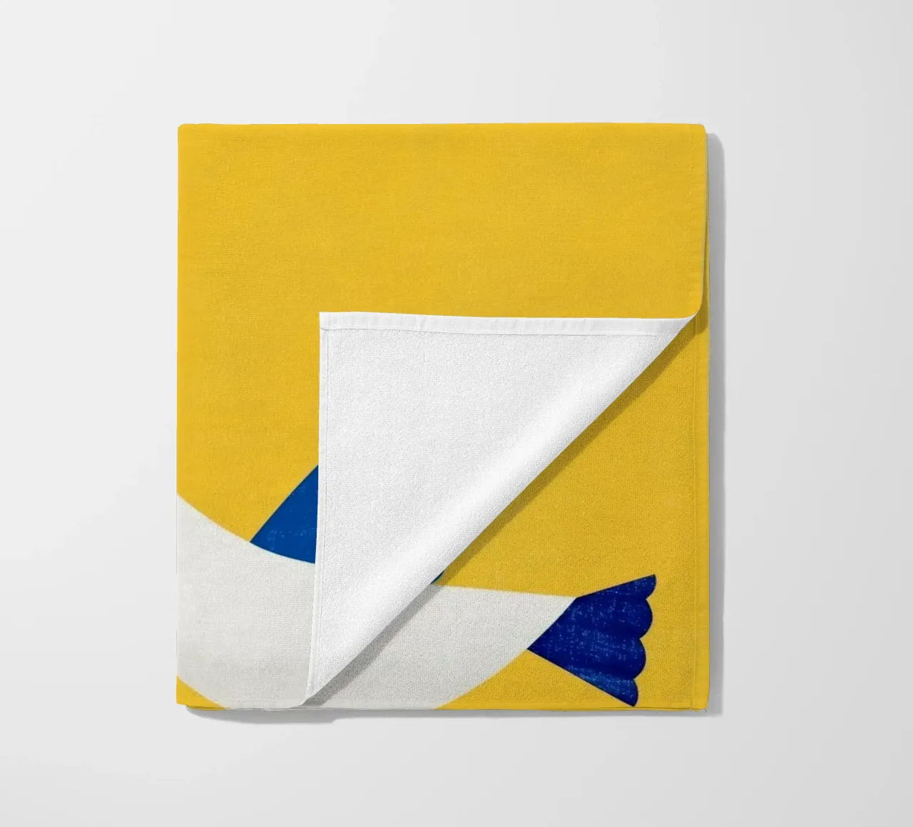 Minimal Blue and White Doves on Yellow telo mare da Luca