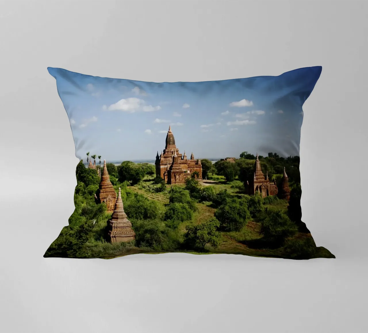 Bagan, complesso di templi del Myanmar cuscino da Simon Koy