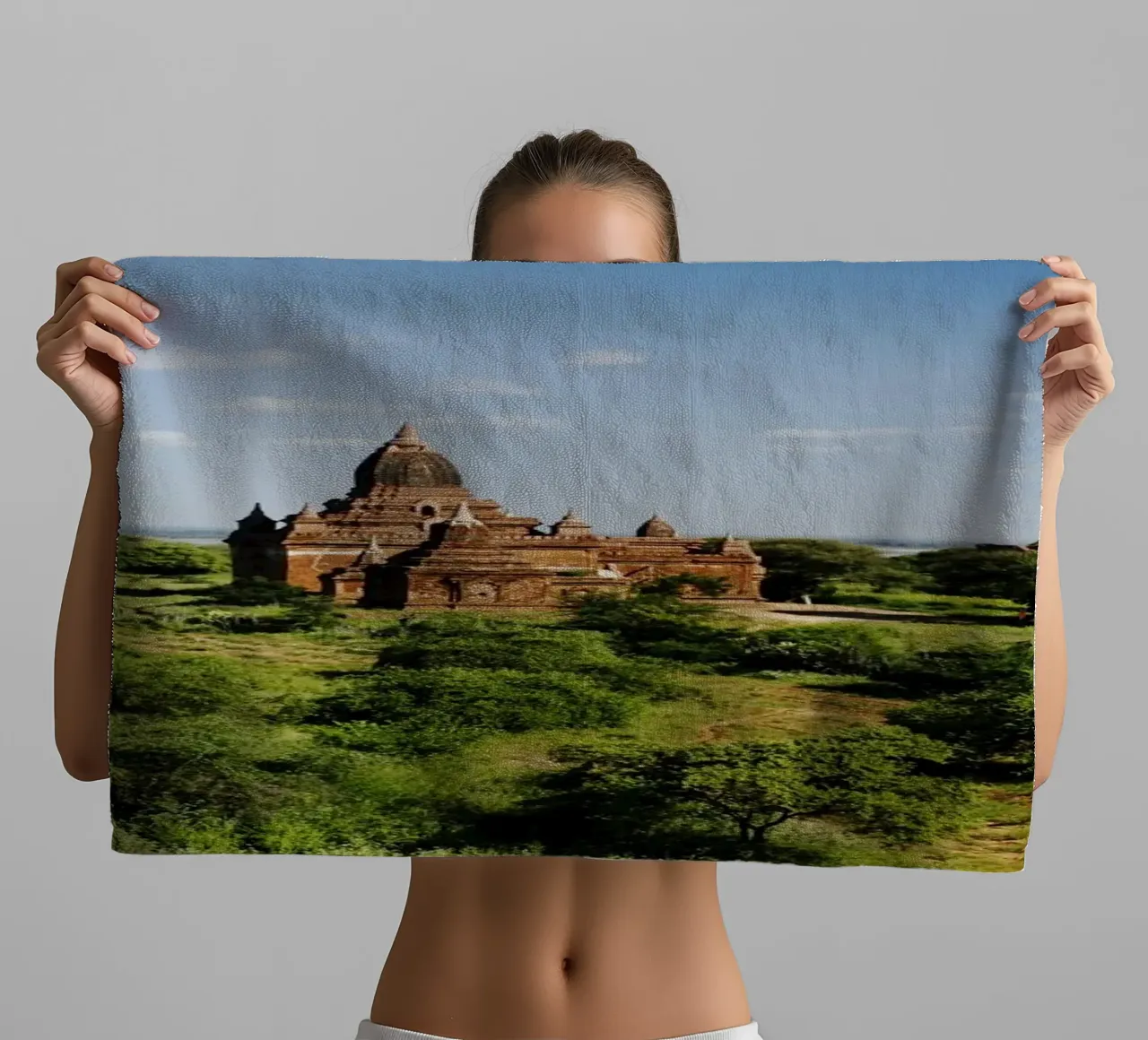 Bagan, complesso di templi del Myanmar asciugamano da bagno da Simon Koy