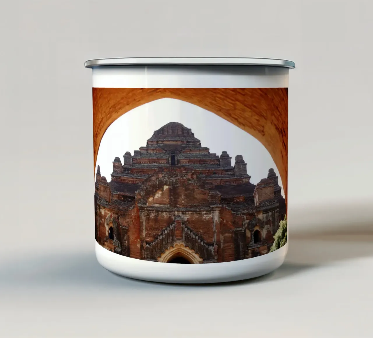 Bagan, complesso di templi del Myanmar tazza in smalto da Simon Koy