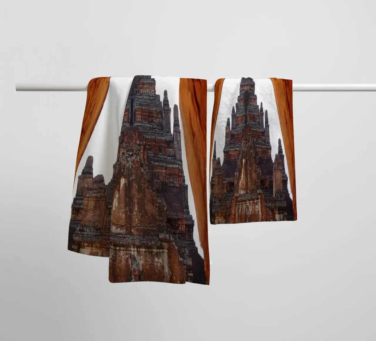 Bagan, complesso di templi del Myanmar asciugamano da bagno da Simon Koy