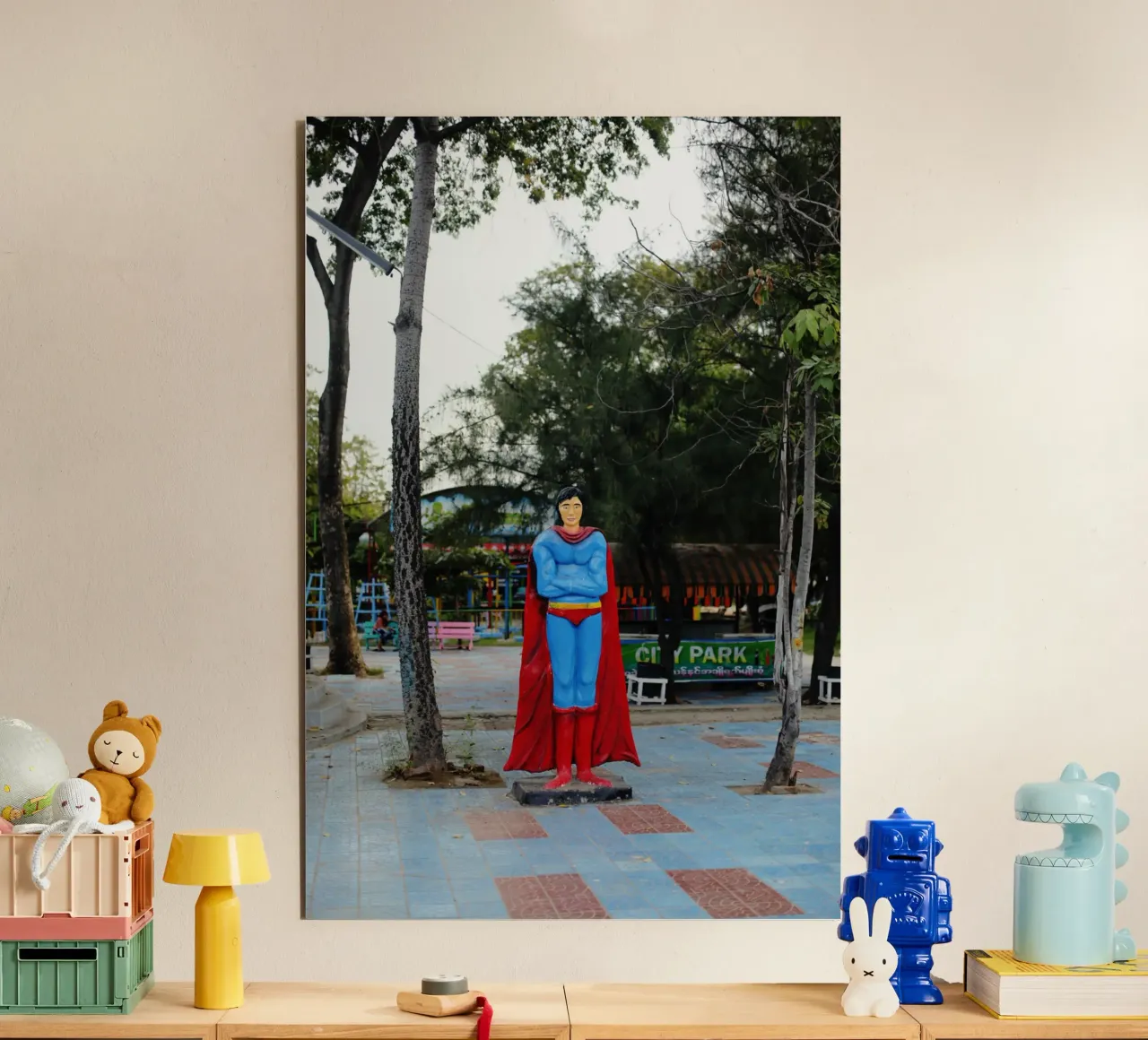 Superman Myanmar alluminio dibond da Simon Koy